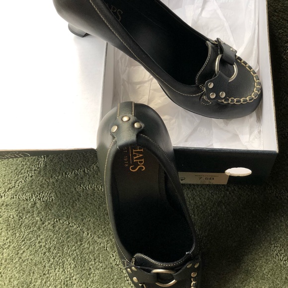 “CHAPS” Leather Shoes - Picture 2 of 2